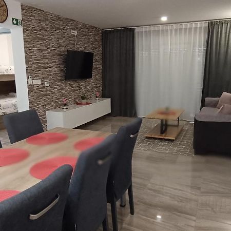 Apartmani Dalmacija 德拉格 外观 照片