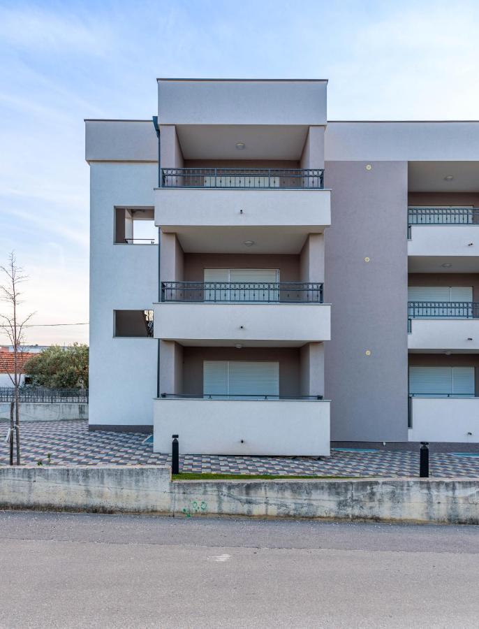 Apartmani Dalmacija 德拉格 外观 照片