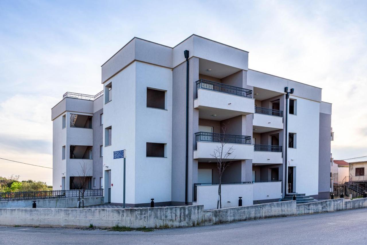 Apartmani Dalmacija 德拉格 外观 照片