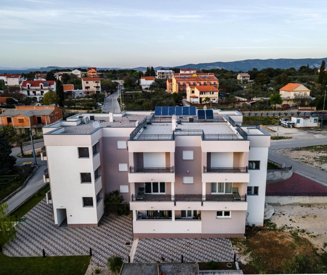 Apartmani Dalmacija 德拉格 外观 照片